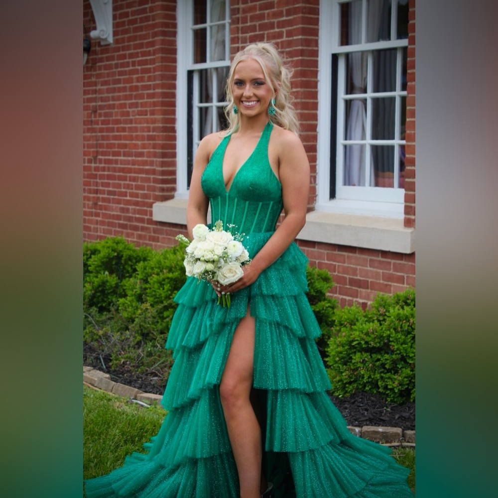 Prom Dress Green Halter Gown - Alyce size 2